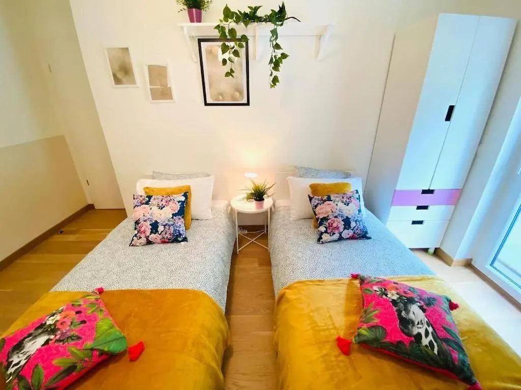 アパート Airy And Spacious 3 Bedroom W Terrace&Parking ルクセンブルク ルクセンブルク